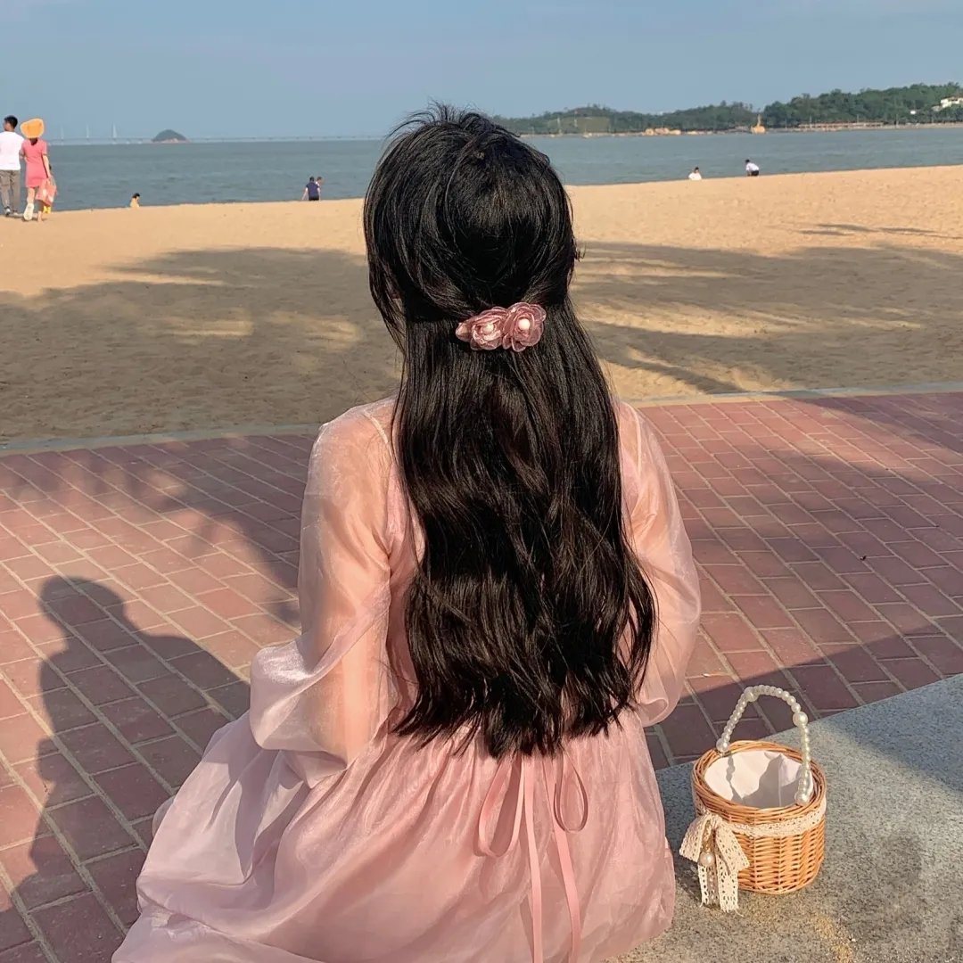 丑小鸭的天鹅湖